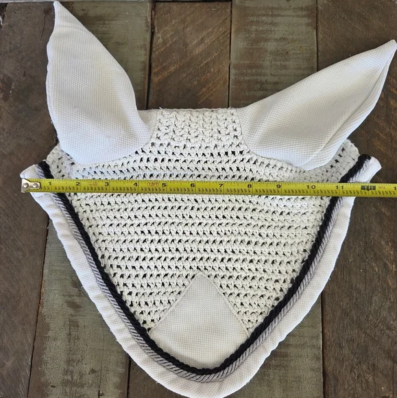 Ear Bonnet - Picture 3 of 4